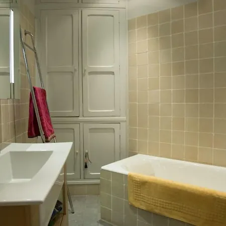 Hostnfly - Stunning Close To The Eiffel Tower Parigi